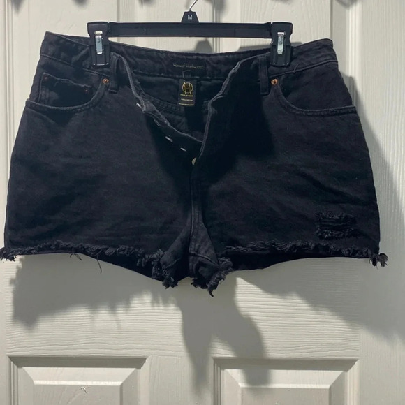 House of Harlow Black Denim Hidden Button Fly High Rise Cut Off Jean Shorts 30 - Picture 4 of 5